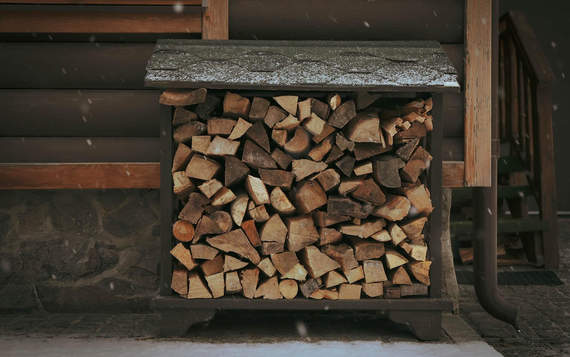 A Complete Guide to Firewood: Sizing, Storing, and Fire Safety Tips